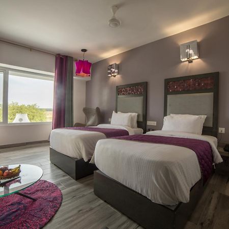 Hotel Visakka Palani Bagian luar foto