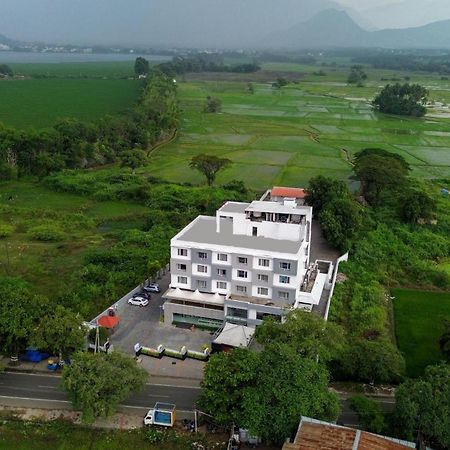 Hotel Visakka Palani Bagian luar foto