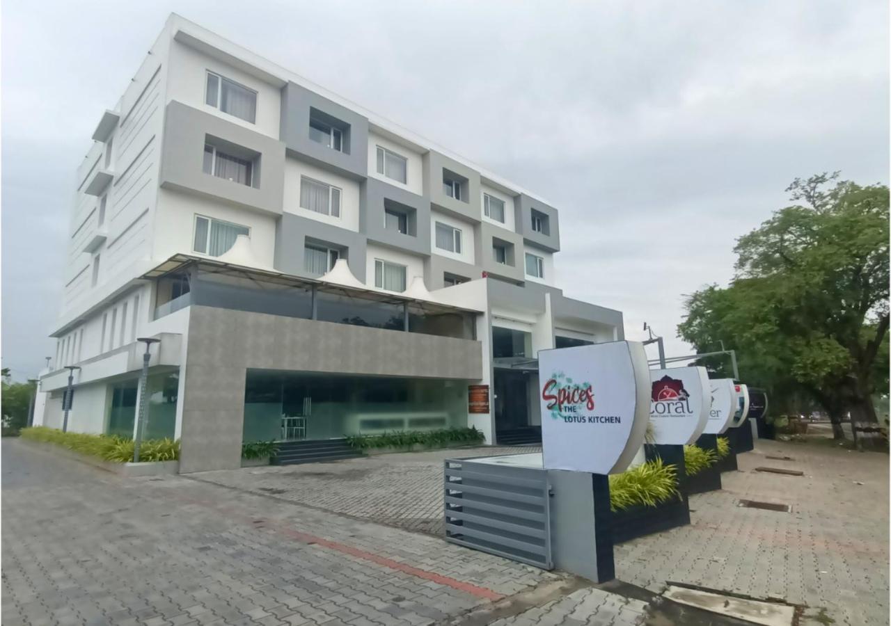 Hotel Visakka Palani Bagian luar foto