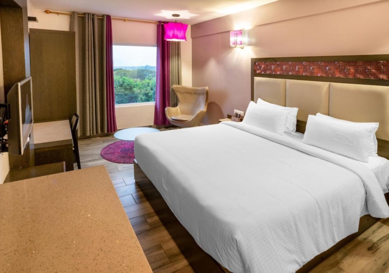 Hotel Visakka Palani Bagian luar foto